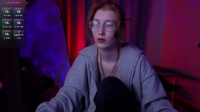 Snapshot of lissaros chatting on 10-19-25, 05:08 lissaros online show from 10-19-25, 05:08