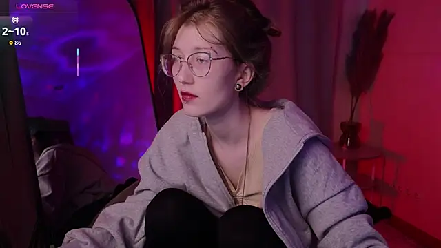 Snapshot of lissaros chatting on 11-16-25, 04:51 lissaros online show from 11-16-25, 04:51