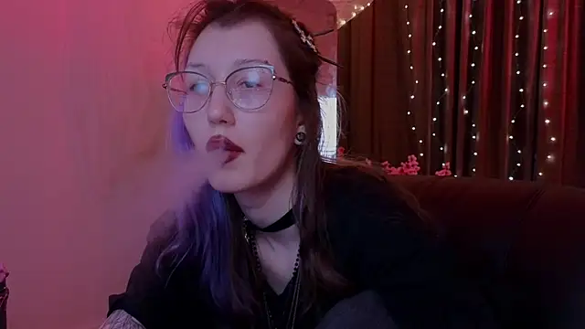 Snapshot of lissaros chatting on 12-23-25, 05:16 lissaros online show from 12-23-25, 05:16