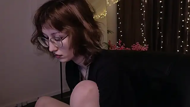 Snapshot of lissaros chatting on 01-08-26, 01:13 lissaros online show from 01-08-26, 01:13