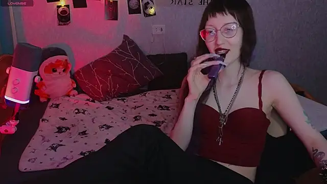 Snapshot of lissaros chatting on 03-12-26, 04:46 lissaros online show from 03-12-26, 04:46