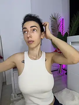 Snapshot of Celine_Roxelle chatting on 12-21-25, 07:43 Celine Roxelle online show from 12-21-25, 07:43