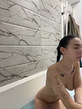 Snapshot of Celine_Roxelle chatting on 03-06-26, 08:27 Celine Roxelle online show from 03-06-26, 08:27