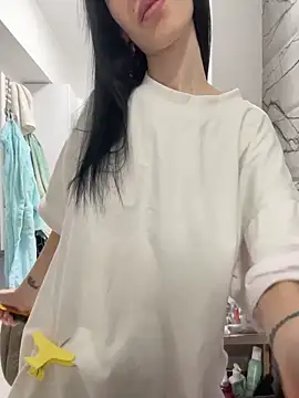 Snapshot of Celine_Roxelle chatting on 03-12-26, 04:02 Celine Roxelle online show from 03-12-26, 04:02