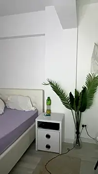 Snapshot of Celine_Roxelle chatting on 07-04-26, 01:28 Celine Roxelle online show from 07-04-26, 01:28