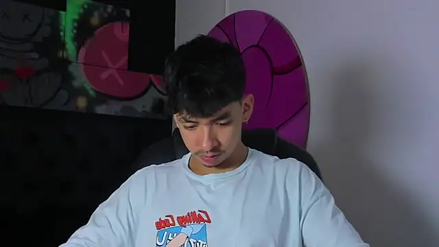 ISAAC CRYSTON online show from 11-04-25, 07:46