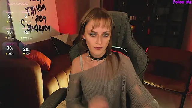 Snapshot of KiraMontoya chatting on 10-23-25, 08:51 KiraMontoya online show from 10-23-25, 08:51