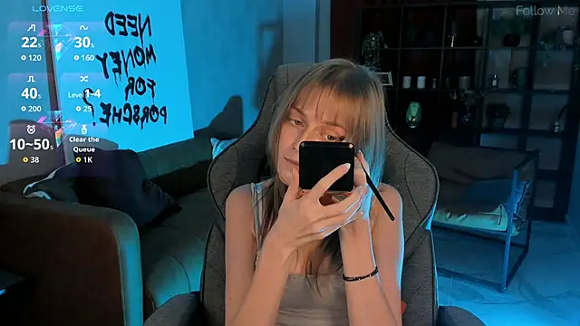 Snapshot of KiraMontoya chatting on 11-04-25, 05:12 KiraMontoya online show from 11-04-25, 05:12