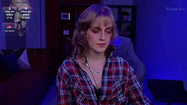 Snapshot of KiraMontoya chatting on 03-09-26, 08:46 KiraMontoya online show from 03-09-26, 08:46