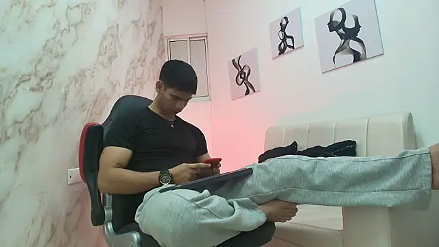 ANDRES STUD online show from 12-18-25, 04:18