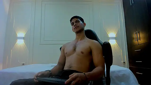 ANDRES STUD online show from 02-26-26, 03:38
