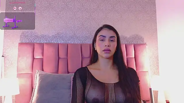 Snapshot of FelicityAdams chatting on 03-12-26, 02:34 FelicityAdams online show from 03-12-26, 02:34