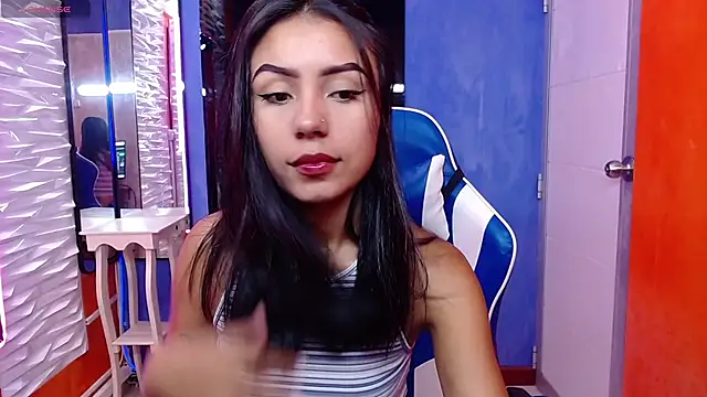 julieta fn online show from 11-18-25, 02:43