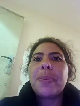 Snapshot of Reem123- chatting on 12-03-25, 11:41 Reem123- online show from 12-03-25, 11:41