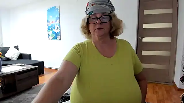 Snapshot of NoraJohnson6 chatting on 09-11-25, 06:02 NoraJohnson6 online show from 09-11-25, 06:02