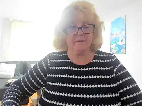 Snapshot of NoraJohnson6 chatting on 10-04-25, 01:31 NoraJohnson6 online show from 10-04-25, 01:31