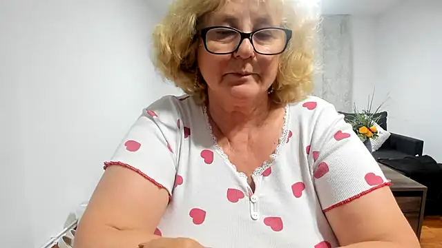 Snapshot of NoraJohnson6 chatting on 10-09-25, 09:02 NoraJohnson6 online show from 10-09-25, 09:02