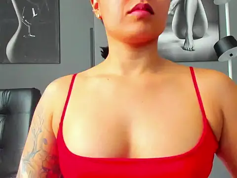 karlyjons12 online show from 10-30-25, 02:18