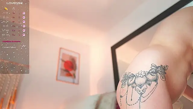 Snapshot of Neekito_ chatting on 12-13-25, 07:53 Neekito online show from 12-13-25, 07:53