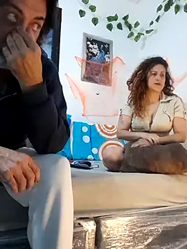 jeans and emma online show from 10-25-25, 01:02