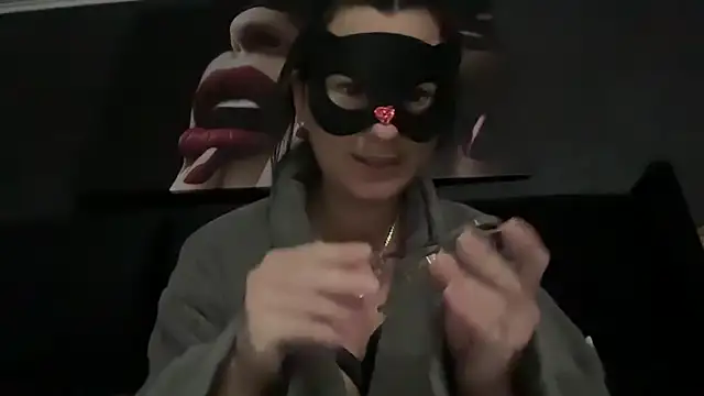 Snapshot of Loveblackzilla chatting on 02-17-25, 06:37 Loveblackzilla online show from 02-17-25, 06:37