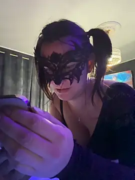 Snapshot of Loveblackzilla chatting on 10-04-25, 12:58 Loveblackzilla online show from 10-04-25, 12:58