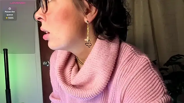 sophia dumont online show from 03-08-25, 02:34