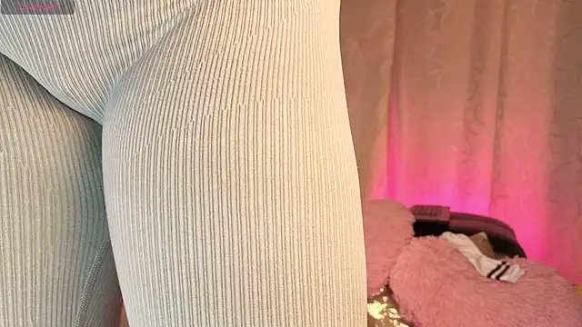 sophia dumont online show from 02-25-26, 09:30