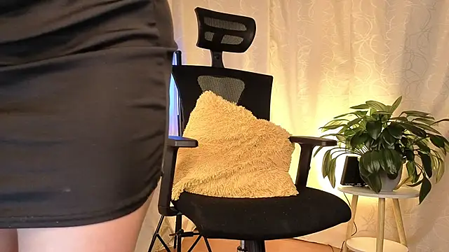 sophia dumont online show from 04-17-26, 10:18