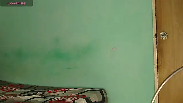 Snapshot of blondiebbc chatting on 11-23-25, 01:33 blondiebbc online show from 11-23-25, 01:33