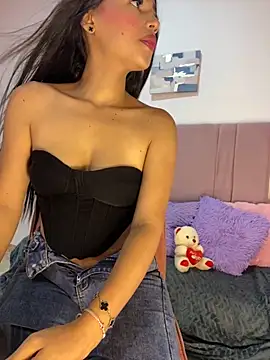 Snapshot of trex_x chatting on 11-12-25, 07:03 trex x online show from 11-12-25, 07:03