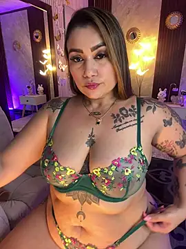 Snapshot of Madissonlove_1 chatting on 07-31-26, 02:55 Madissonlove 1 online show from 07-31-26, 02:55