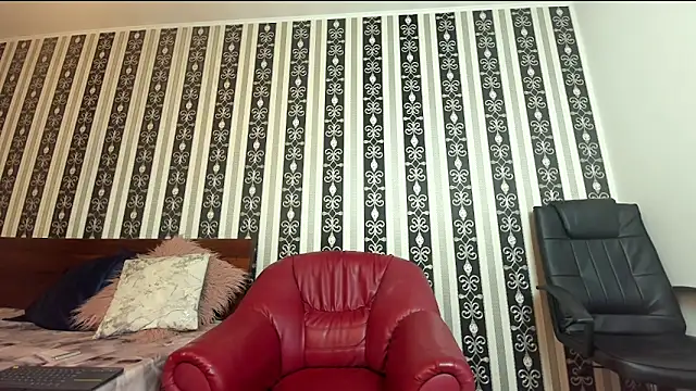 Snapshot of SWEET-SOPHI chatting on 11-29-25, 09:40 SWEET-SOPHI online show from 11-29-25, 09:40