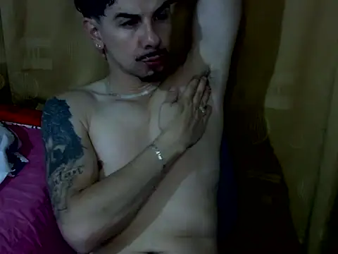 Snapshot of venusfranco_94 chatting on 11-07-25, 12:10 venusfranco 94 online show from 11-07-25, 12:10