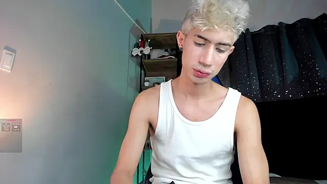 NovaaWheler online show from 12-22-25, 12:40