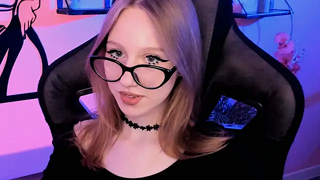 DariaTate online show from 10-19-25, 11:33