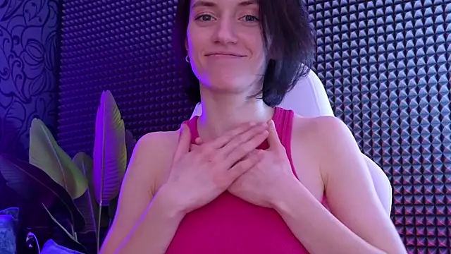 Snapshot of roxy_riot_ chatting on 02-28-25, 07:37 roxy riot online show from 02-28-25, 07:37