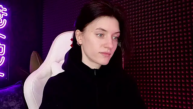 Snapshot of roxy_riot_ chatting on 03-08-25, 05:07 roxy riot online show from 03-08-25, 05:07