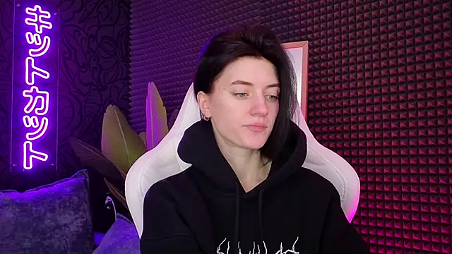 Snapshot of roxy_riot_ chatting on 03-11-25, 04:43 roxy riot online show from 03-11-25, 04:43