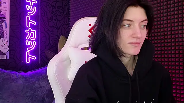 Snapshot of roxy_riot_ chatting on 03-11-25, 07:48 roxy riot online show from 03-11-25, 07:48