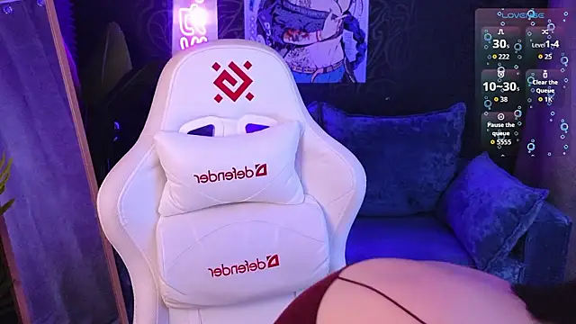 Snapshot of roxy_riot_ chatting on 02-15-26, 01:24 roxy riot online show from 02-15-26, 01:24