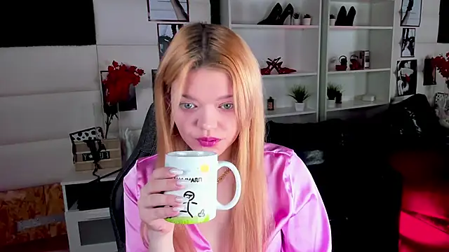 AdeleCartier online show from 02-26-25, 02:37