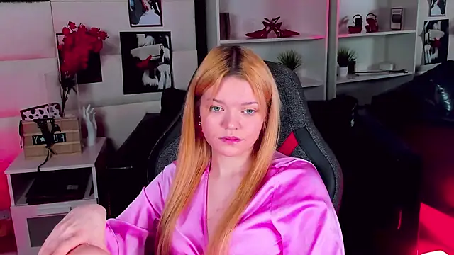 AdeleCartier online show from 02-28-25, 03:48