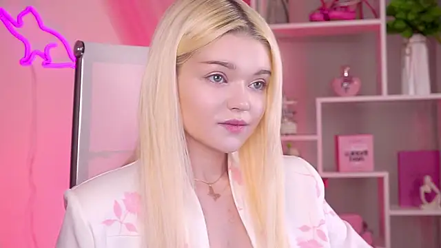 AdeleCartier online show from 04-26-26, 03:37