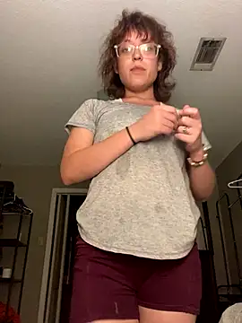 Snapshot of grassXass420 chatting on 10-15-25, 02:11 grassXass420 online show from 10-15-25, 02:11