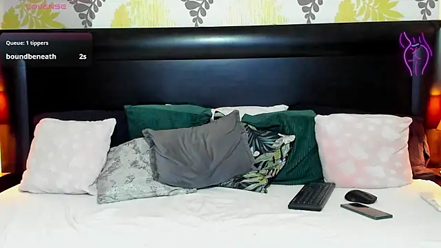 Kaylynn online show from 03-08-25, 05:33