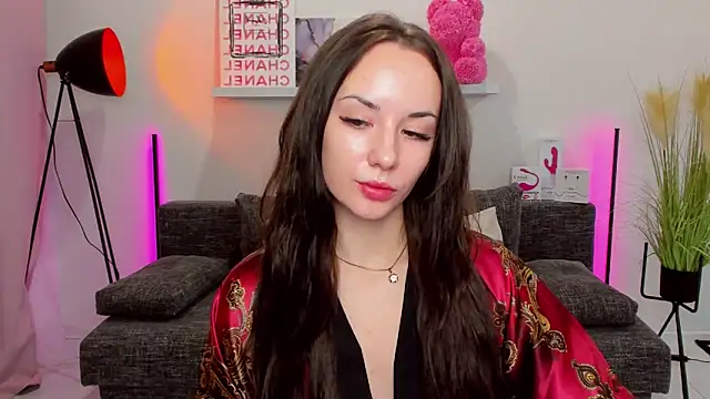 Snapshot of Suga_babe chatting on 03-06-25, 08:16 Suga babe online show from 03-06-25, 08:16