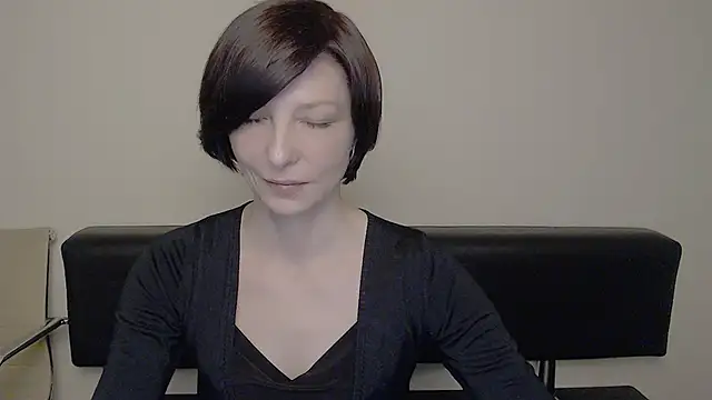  AngeliaFlow  online show from 02-22-25, 10:18