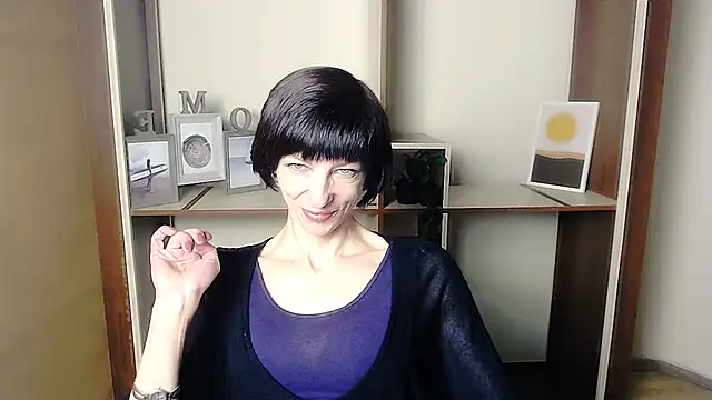  AngeliaFlow  online show from 09-19-25, 06:15