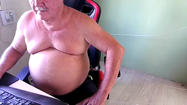 Snapshot of barenfan chatting on 03-06-25, 11:14 barenfan online show from 03-06-25, 11:14